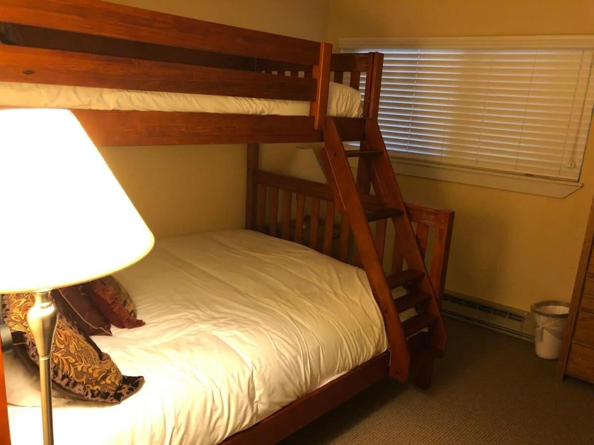 Downtown Chalet Close To Main St With Pool And Hot Tub Breckenridge Extérieur photo