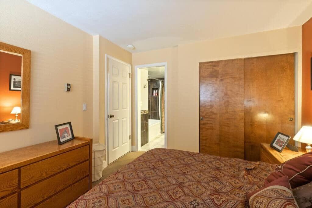 Downtown Chalet Close To Main St With Pool And Hot Tub Breckenridge Extérieur photo
