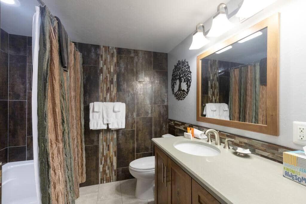 Downtown Chalet Close To Main St With Pool And Hot Tub Breckenridge Extérieur photo