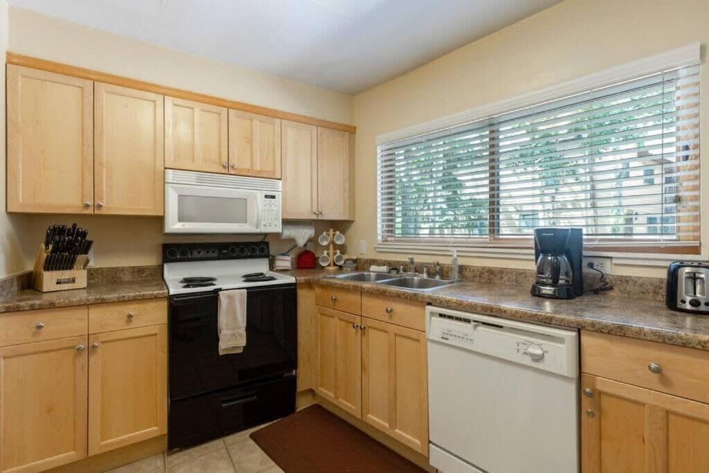 Downtown Chalet Close To Main St With Pool And Hot Tub Breckenridge Extérieur photo